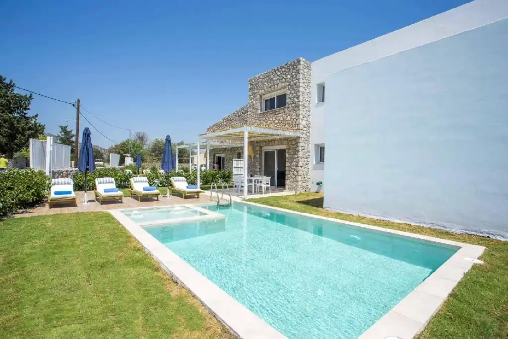 New Ossiano Pool Villas