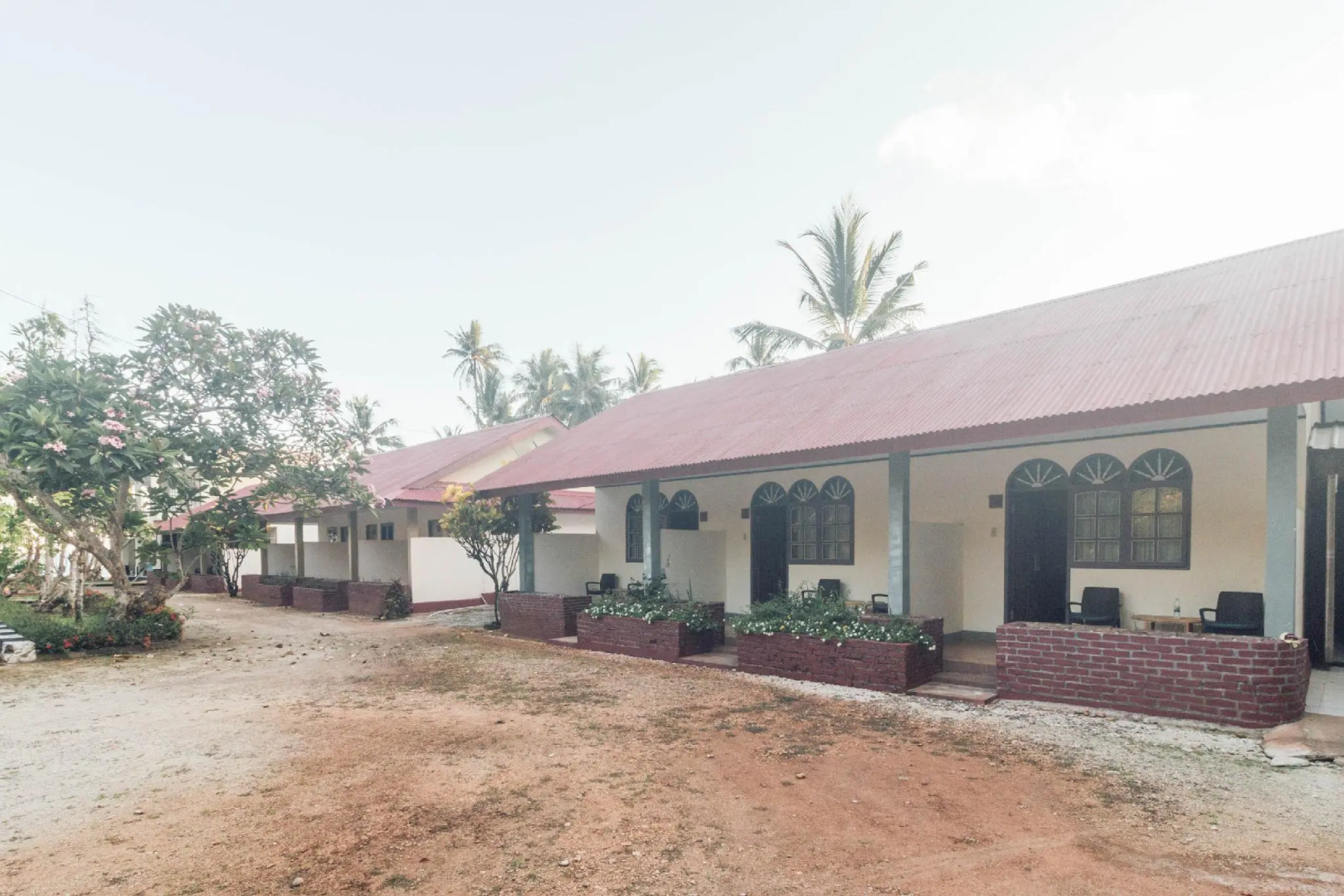 OYO 1688 Collin Beach Hotel