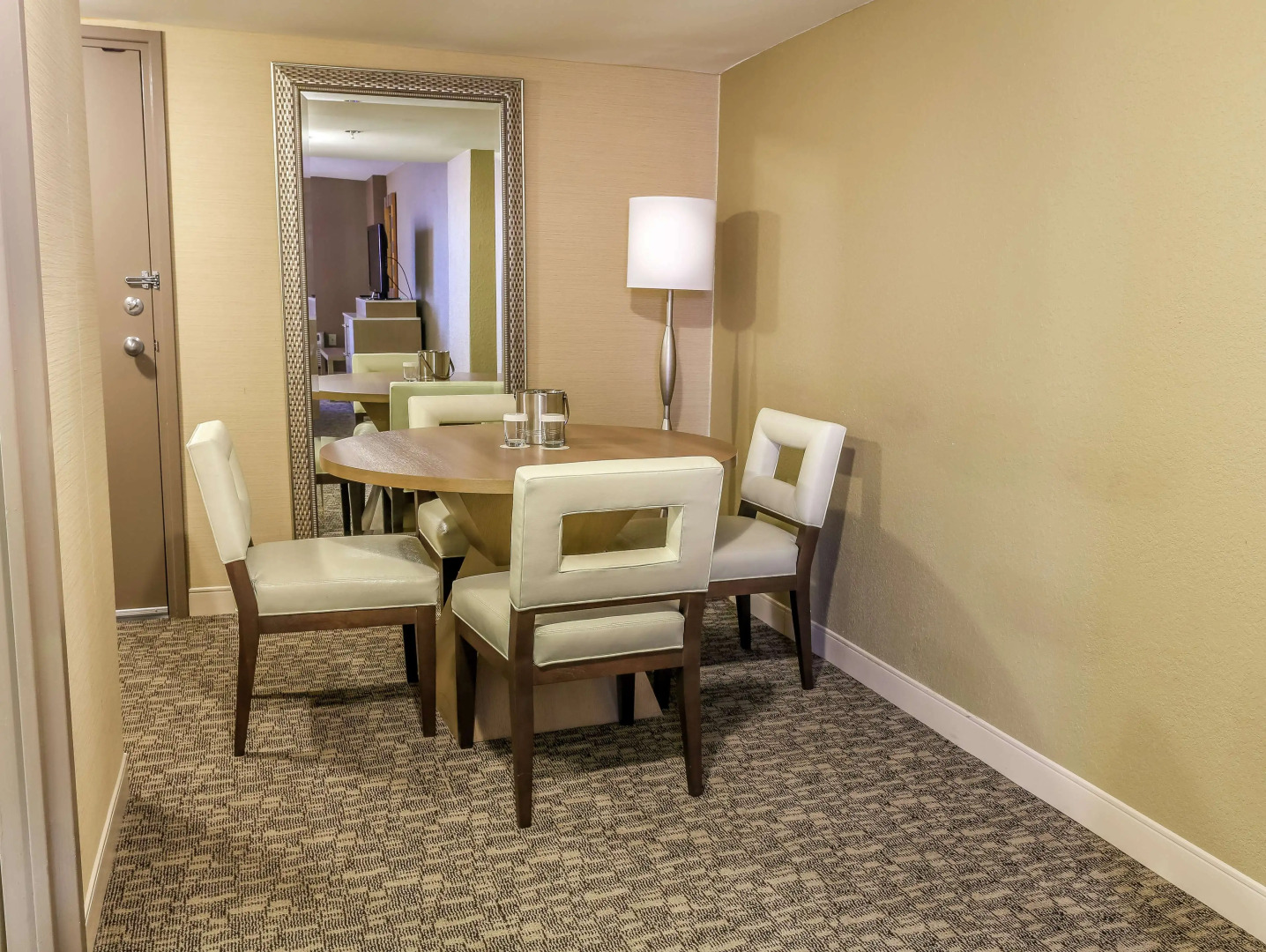 DoubleTree by Hilton Virginia Beach
