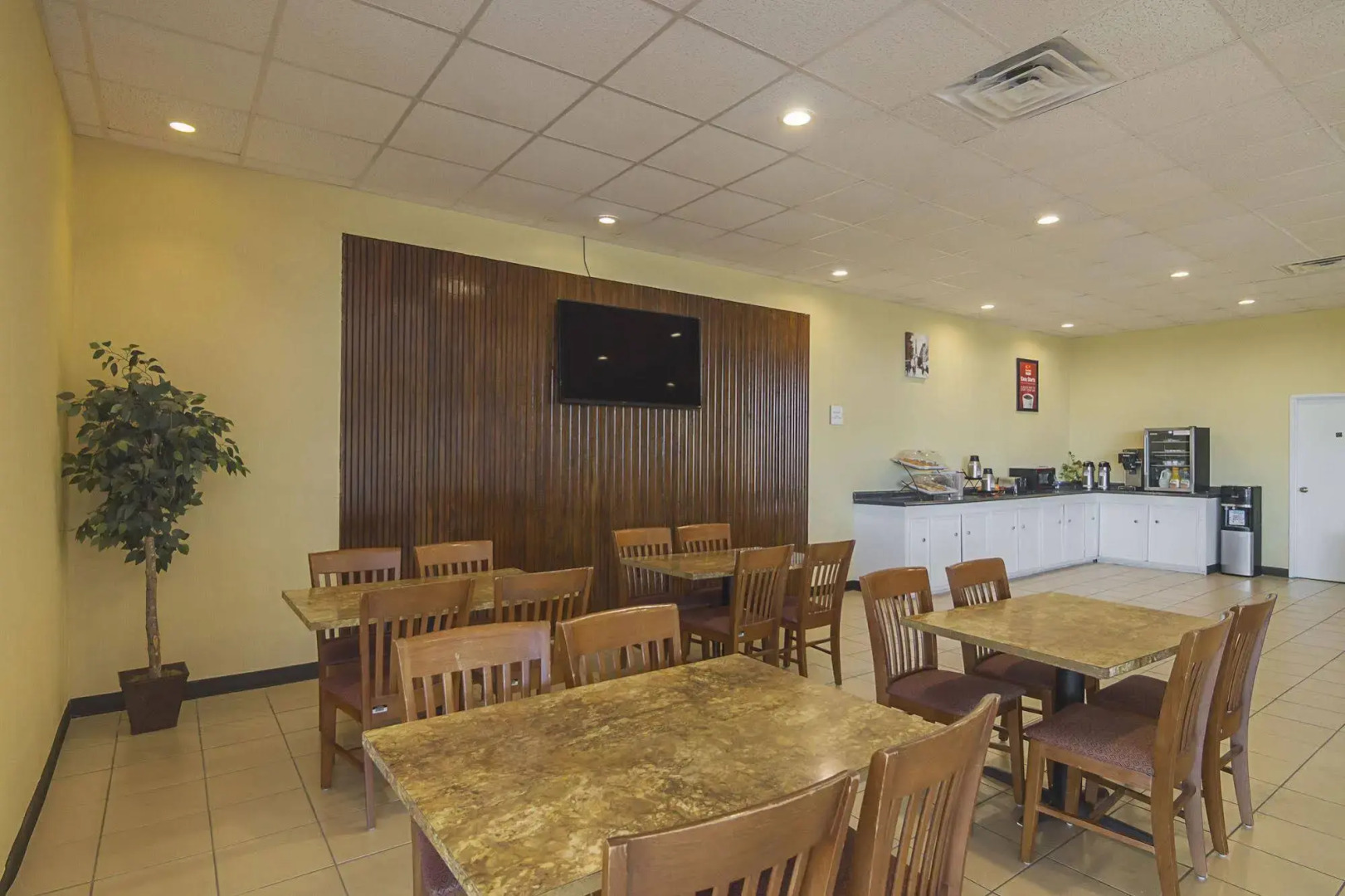 Regency Inn Sulphur Springs