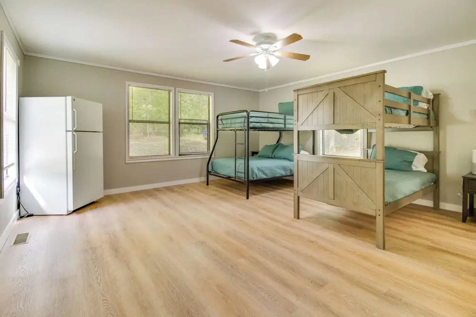 Spacious Mountain Home Retreat Near Norfork Lake!