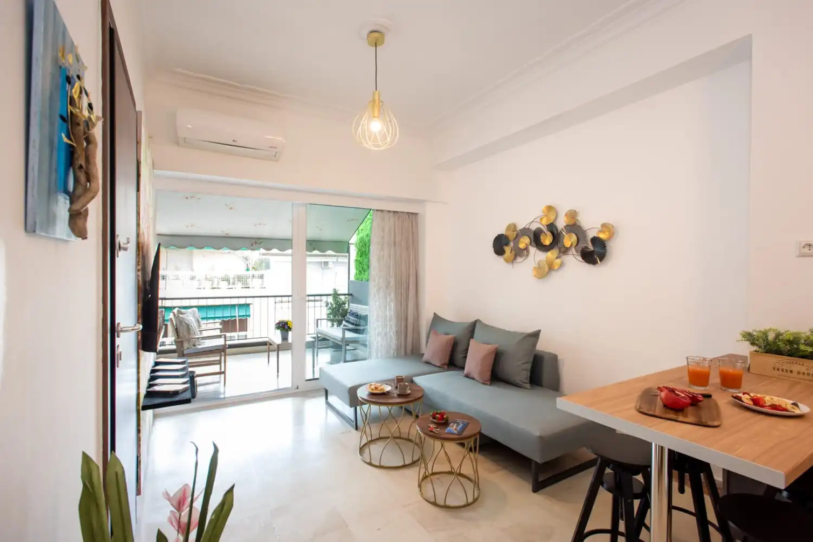 Blue Ark Boho Stay at Acropolis