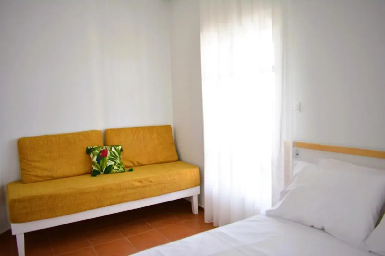 Tarmaros - Families & Groups