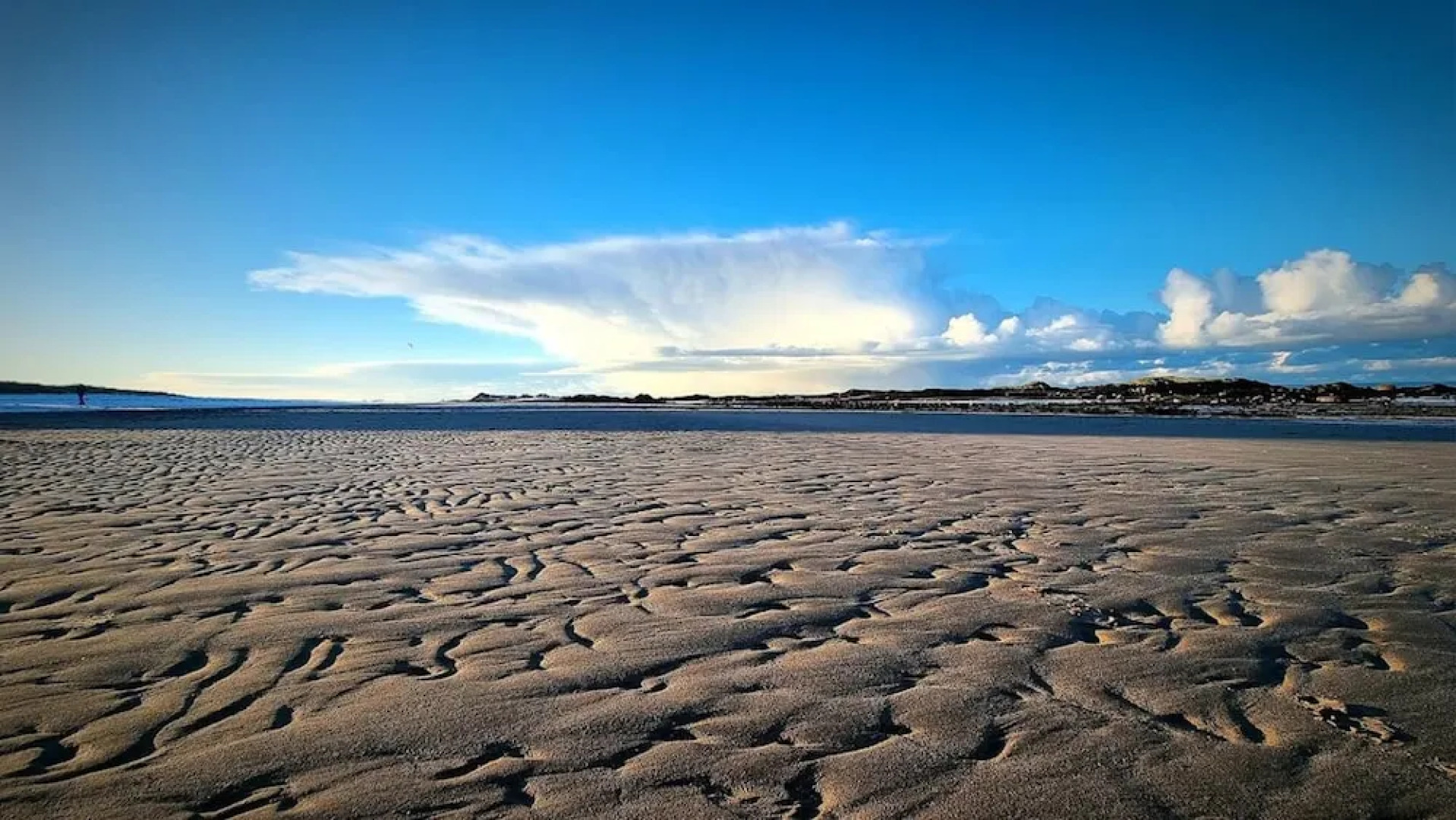 Beautiful 2-bed Apartment in Rhosneigr