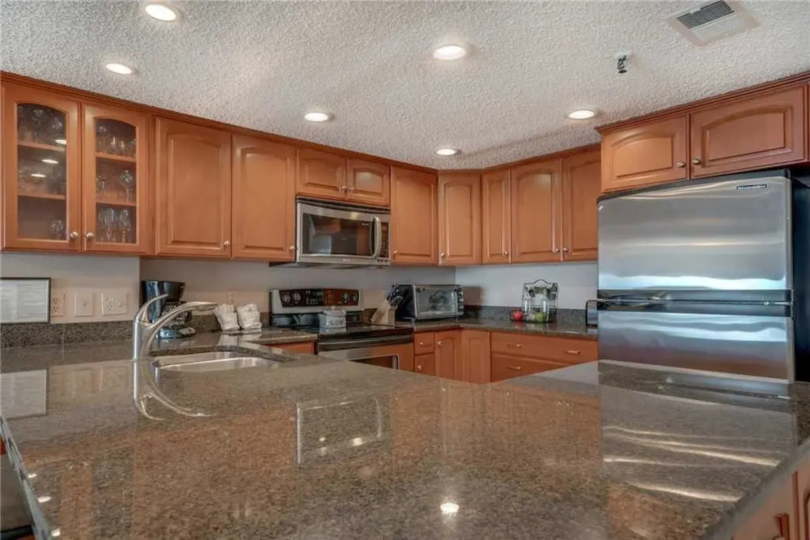 Las Brisas 504 - Three Bedroom Condo