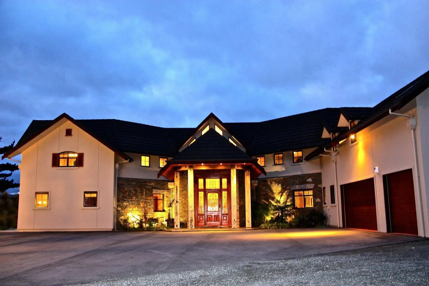 Dock Bay Lodge