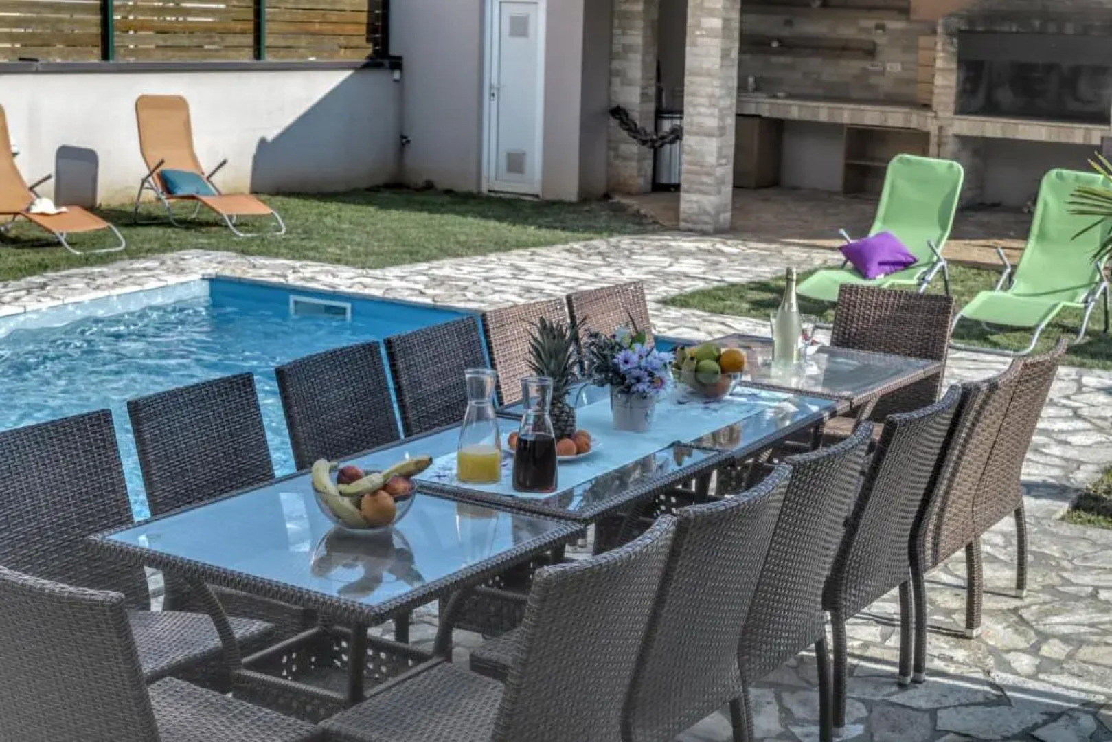 Villa GRACIA - big house with pool, bbq, playground & table tennis, game room with billiards & table football, Pula, Istria