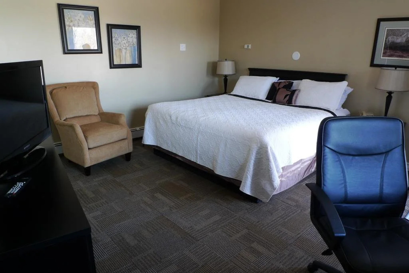 Middleton Motel & Suites