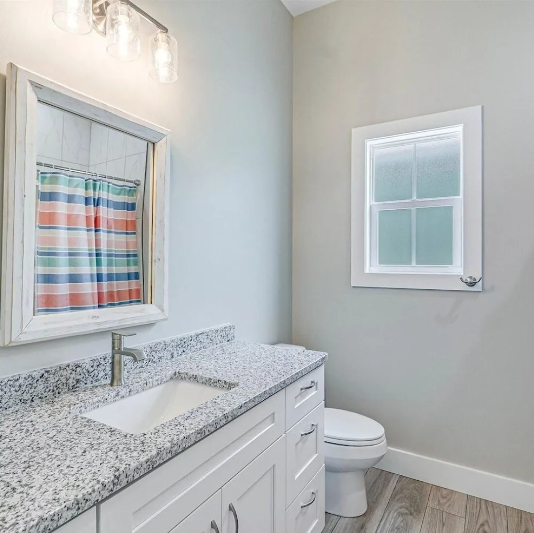 Under The Sea Sp107 4 Bedroom Home by RedAwning