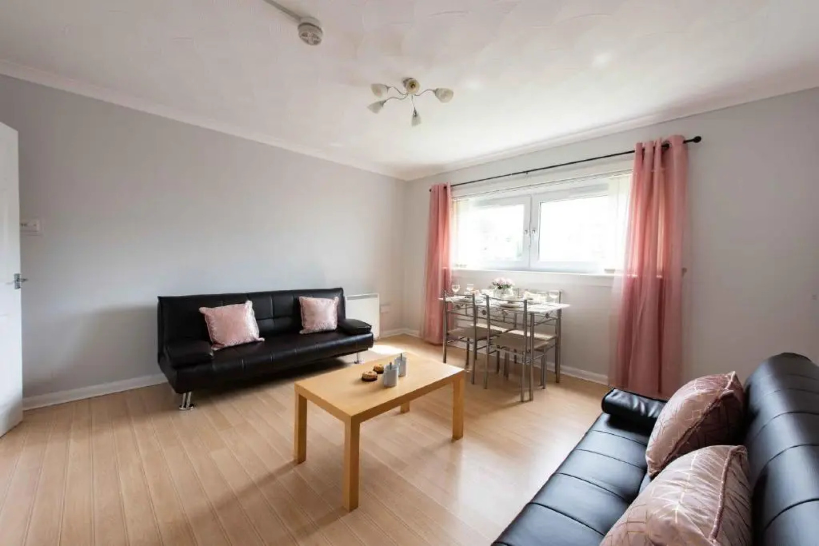 PREMIER - Hamilton Apartment