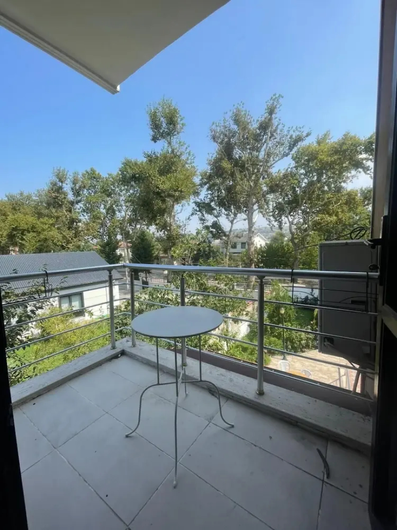 Serene Luxury Villa With Private Pool in Yalova