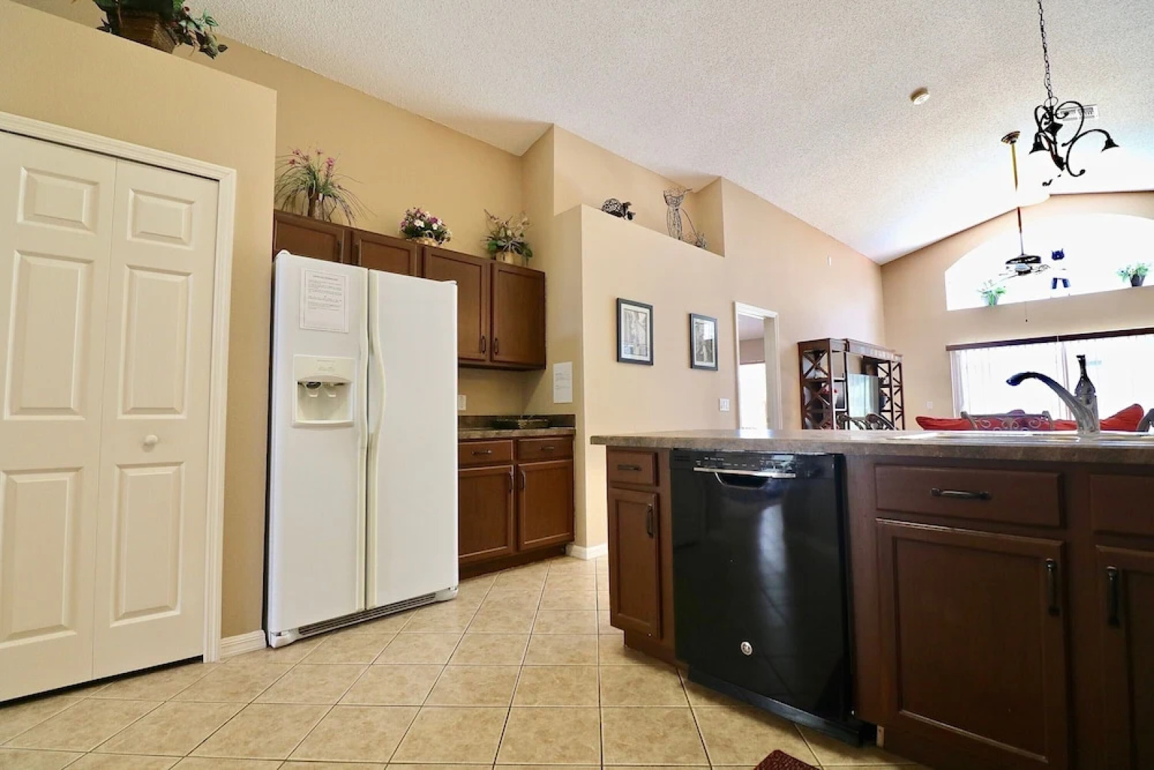 Posh & Peaceful Golf Resort Gate Home W/ Pool