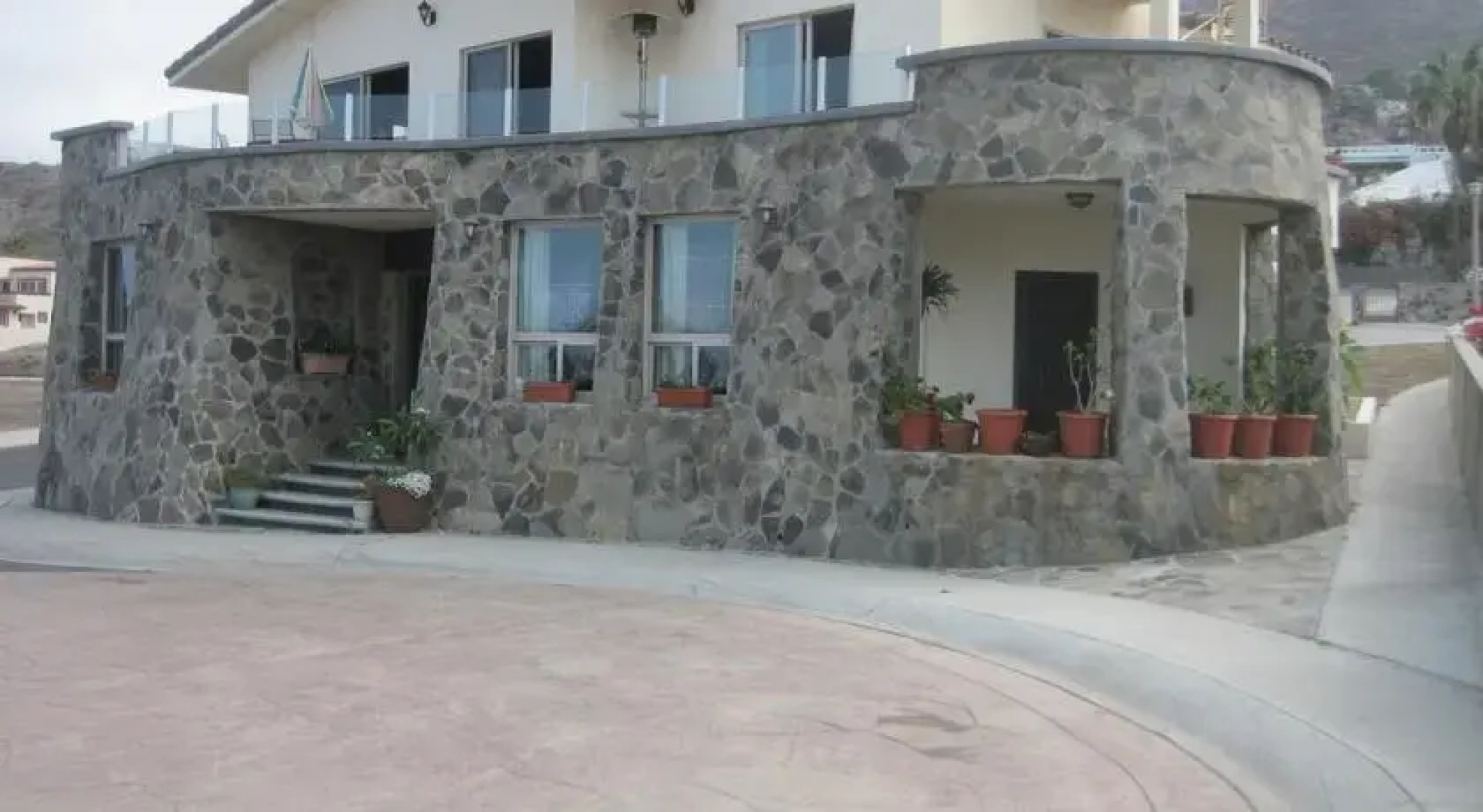 Castillo Puerta del Mar