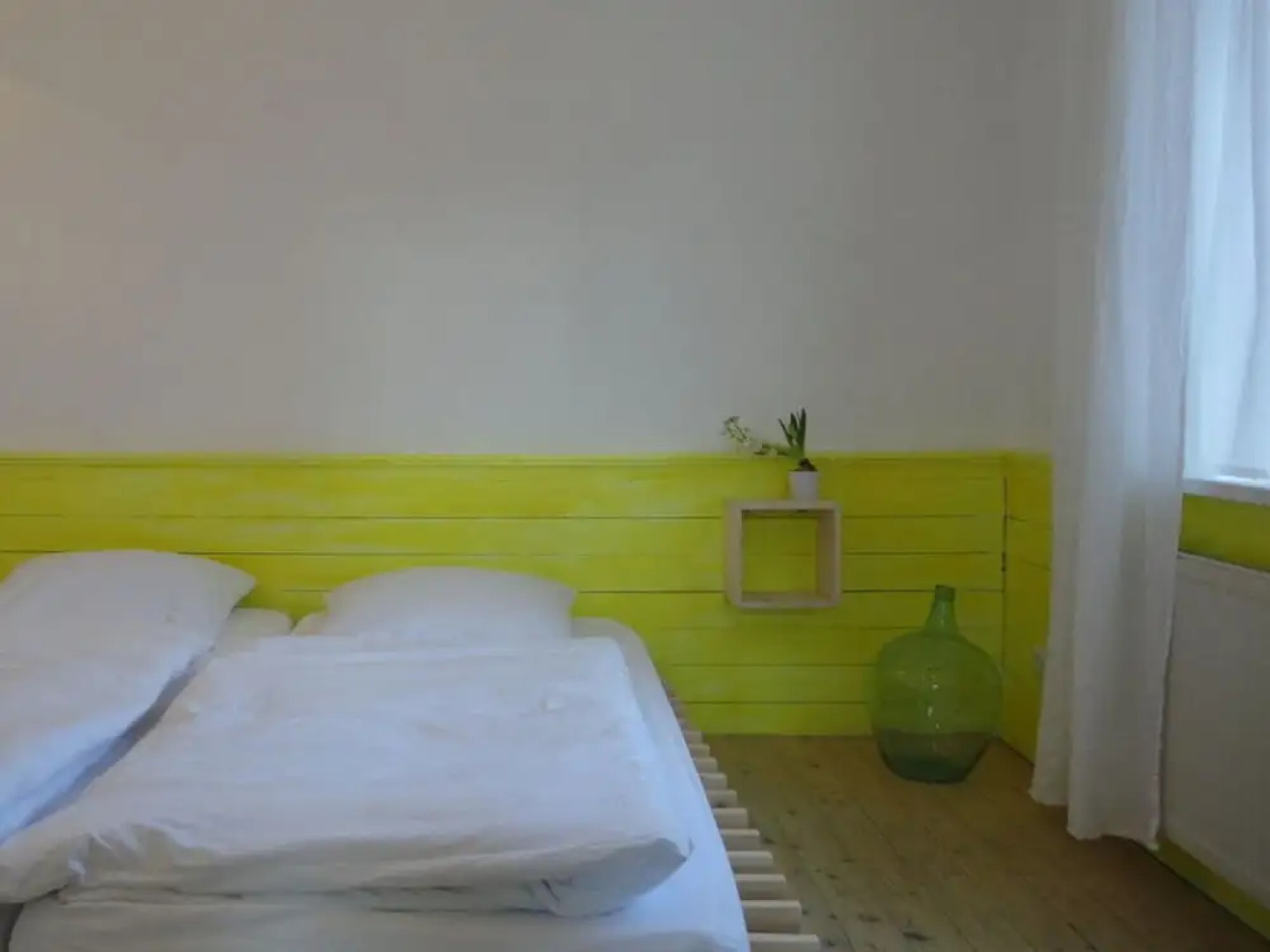 The Large Holiday Apartment