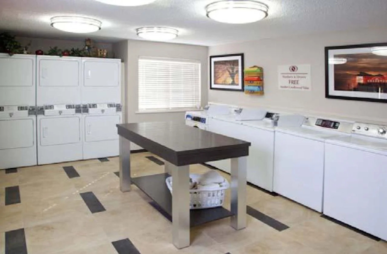 Sonesta Simply Suites Plano Frisco