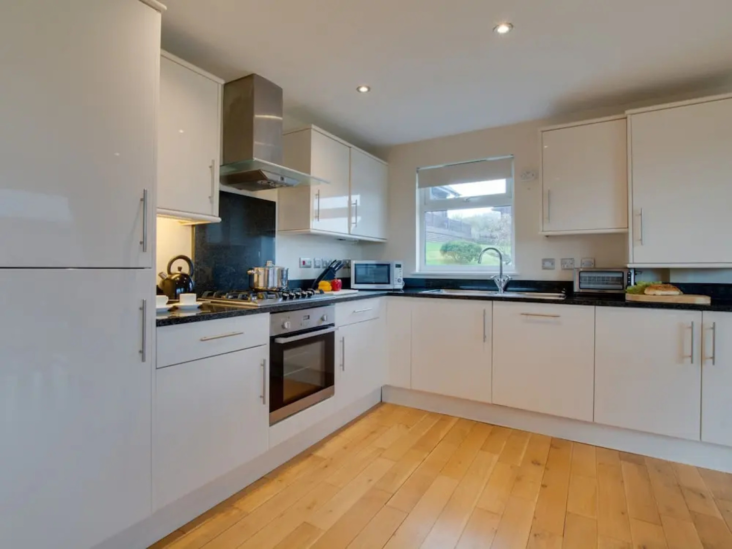 Comfy Holiday Home in Saint Columb With Garden