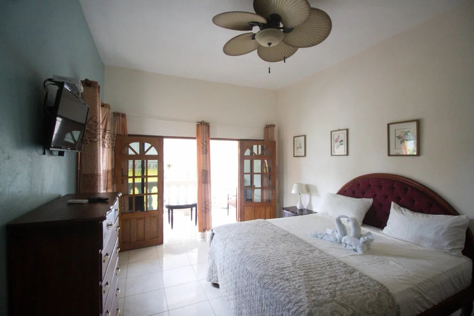 Chateau Margarite Bed and Breakfast