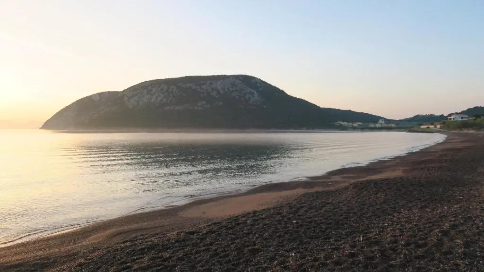 Aeolos apartment a family paradise few steps from the beach