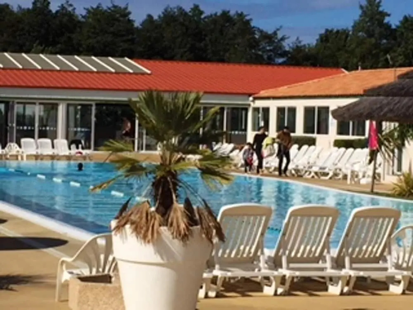 Property With 3 Bedrooms in Les Mathes, With Pool Access and Furnished