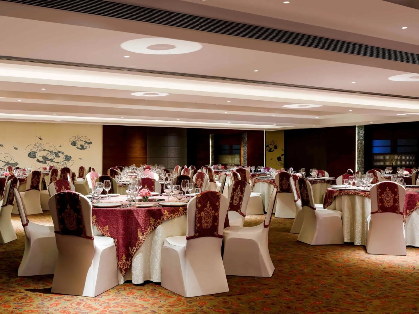 Grand Mercure Vadodara Surya Palace Hotel