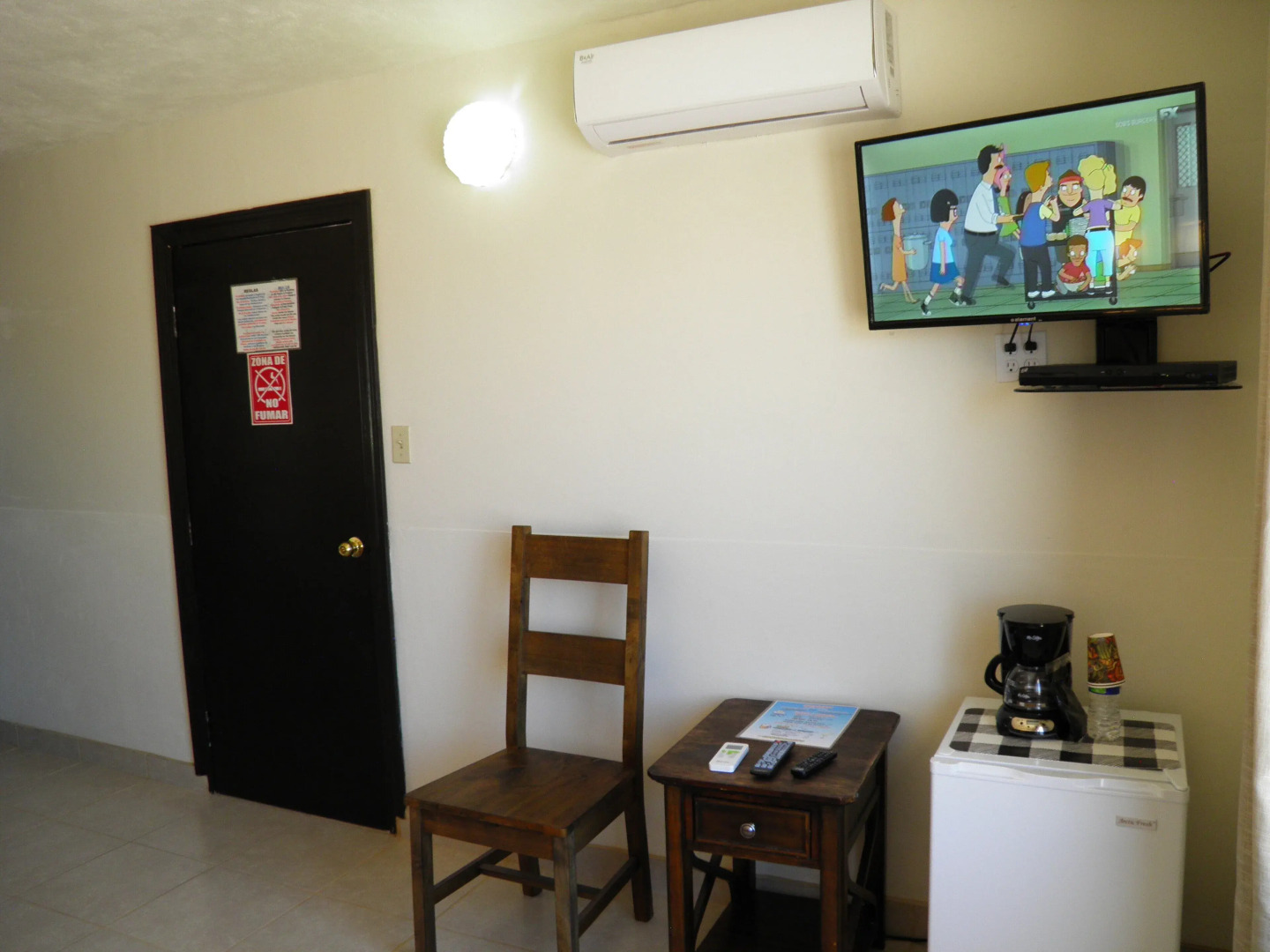 Seaside Hotel & Victor's RV Park