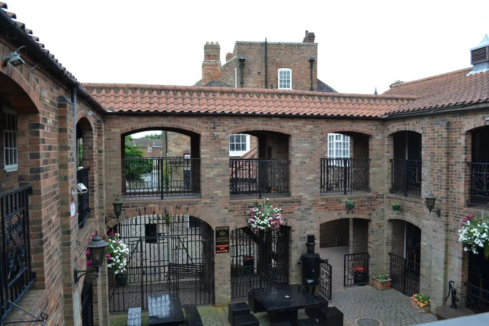 The Exchange Coach House Inn