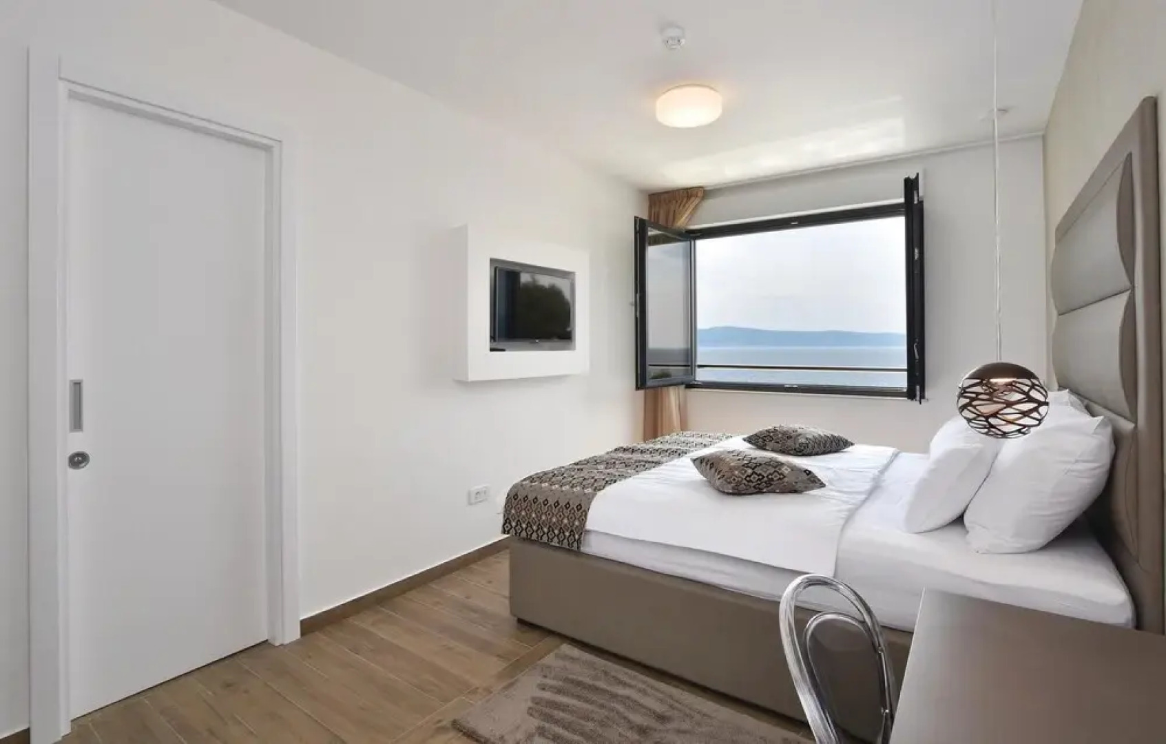 Amazing Home in Omis With Sauna, Wifi and 5 Bedrooms