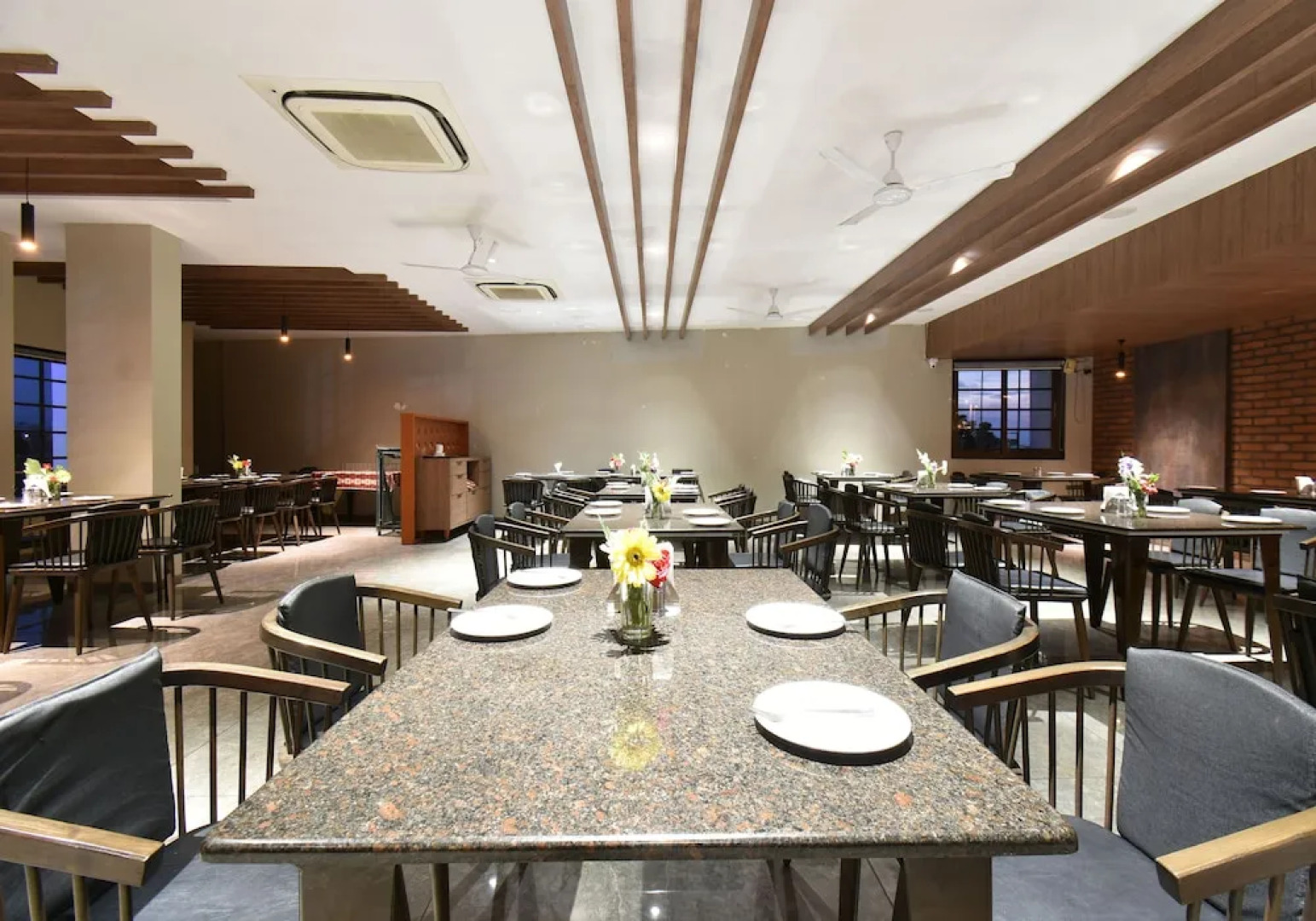 Hotel Kohinoor Plaza