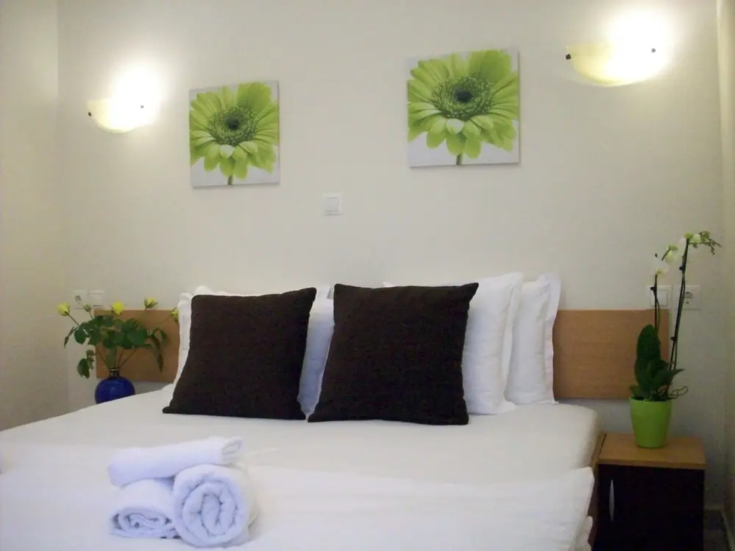 Posto Studios - Adults Only