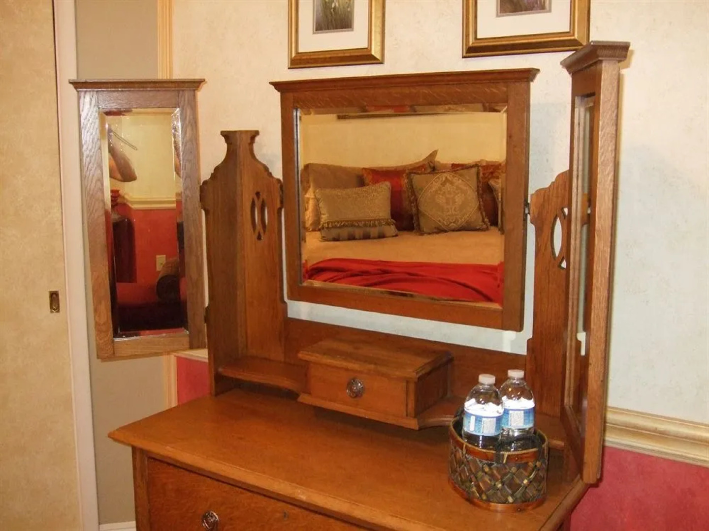 The Iron Gate Inn & Winery