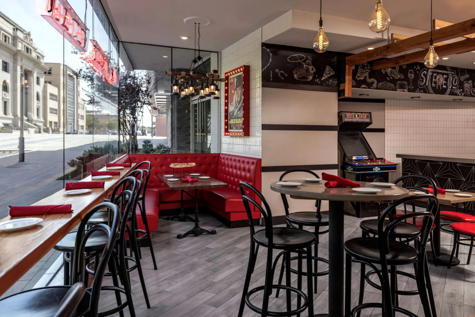 The Statler Dallas Curio Collection By Hilton