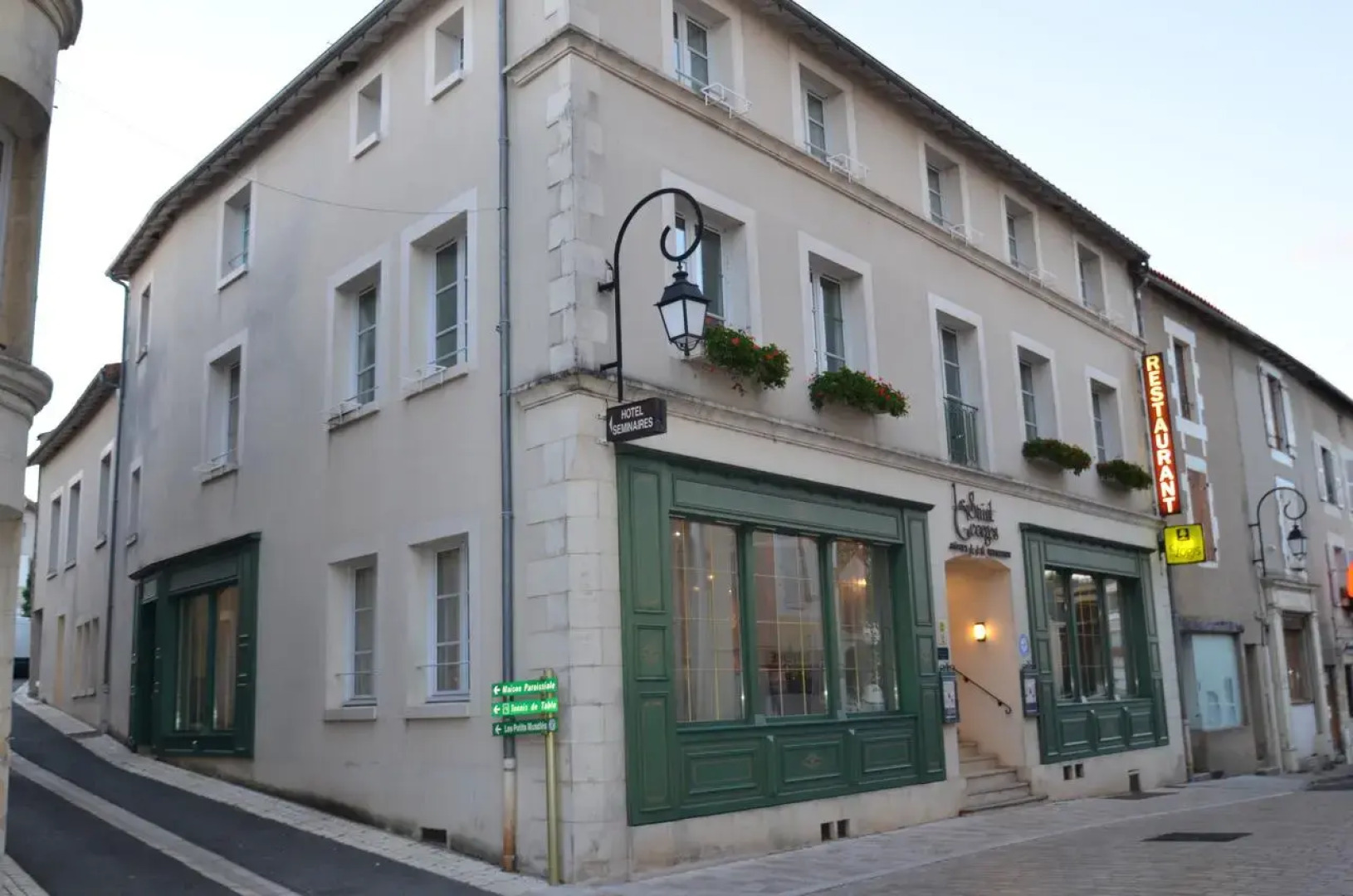 Logis Hôtels le Saint Georges