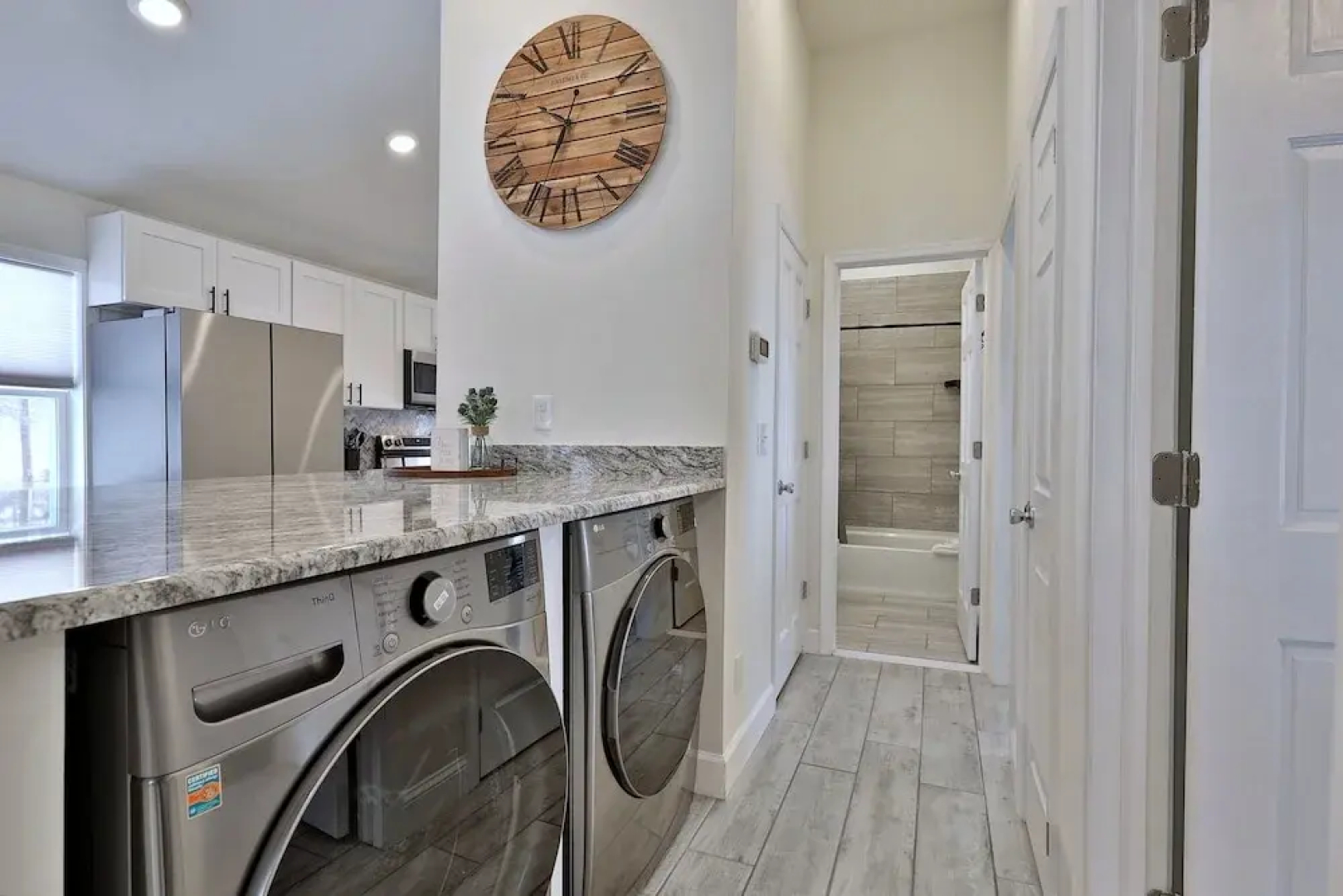Rutland's Hidden Gem: 2 Br/1ba Renovated Home Close To Everything 2 Bedroom Home
