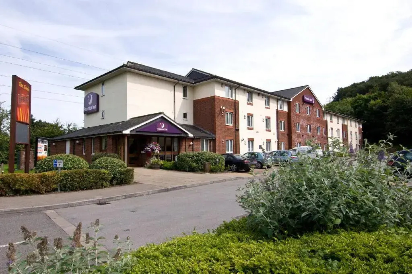 Premier Inn Newport Wales M4, J24
