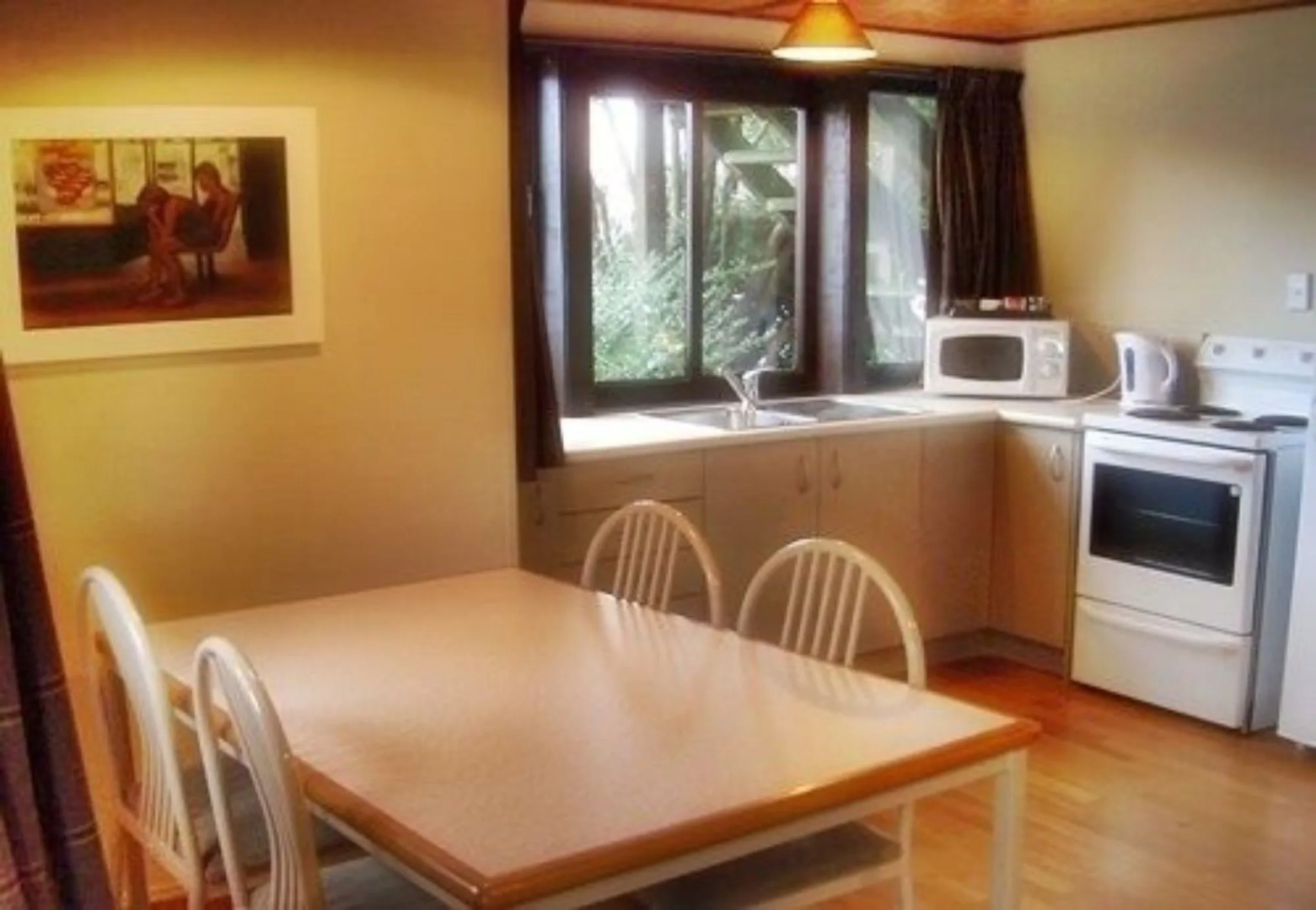 Woodlands Motels and Apartments