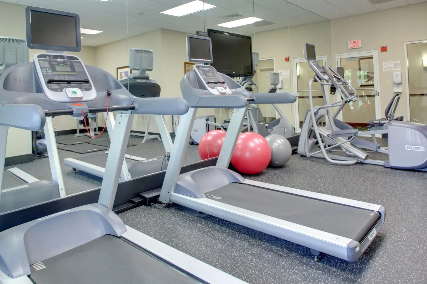 Holiday Inn Express & Suites Kendall by IHG