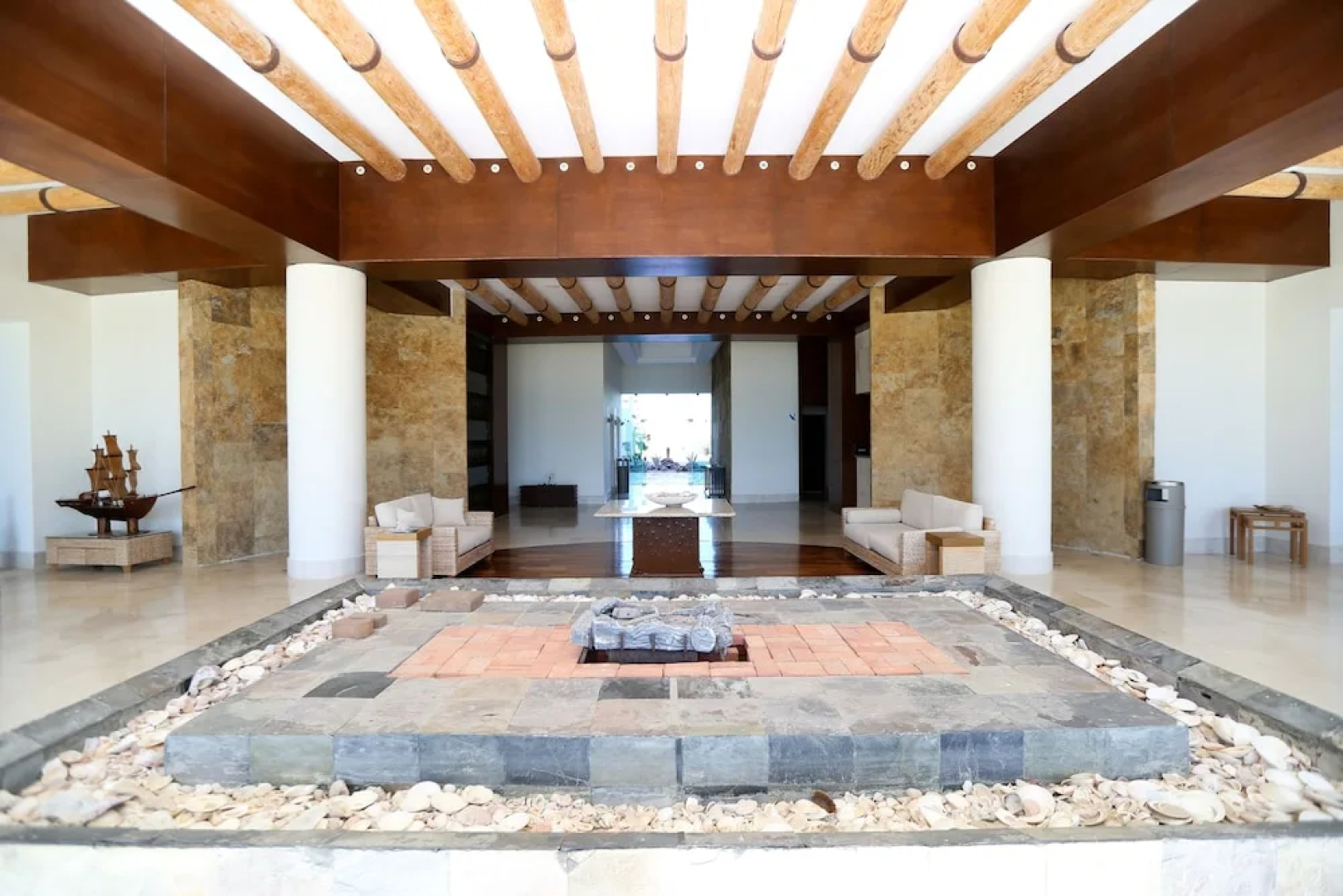 Luna Blanca Resort By Kivoya Vacation Rentals
