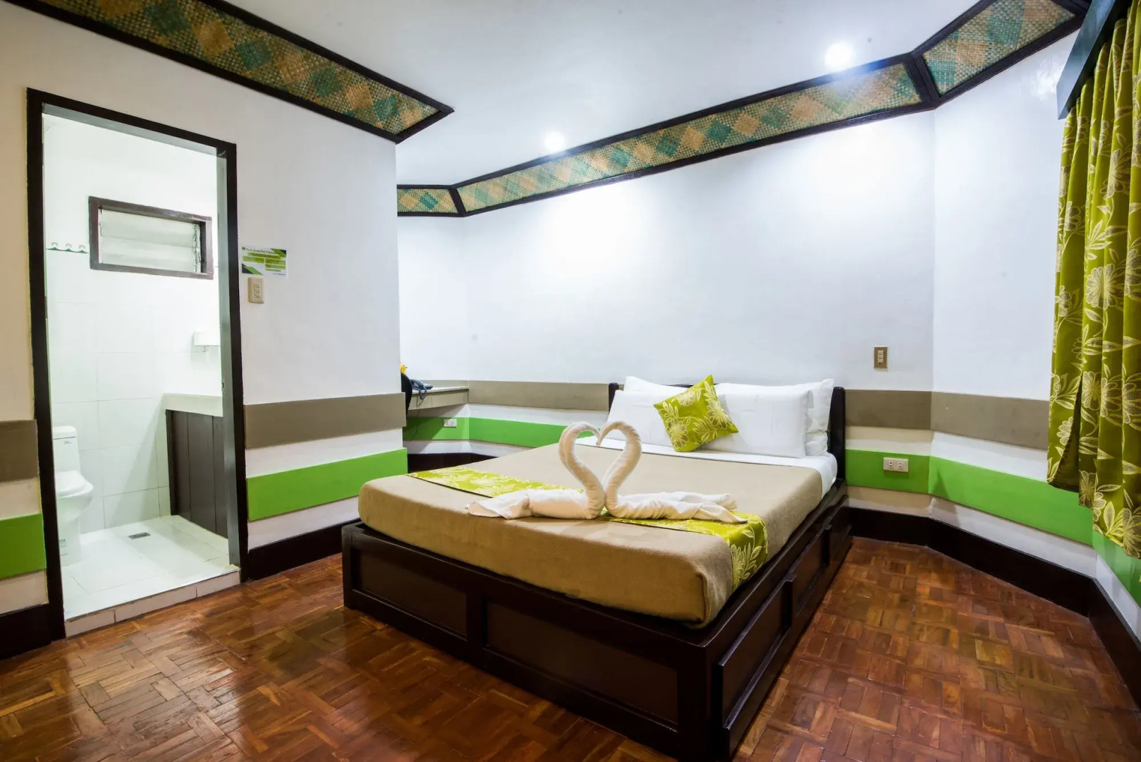 Family Country Hotel & Convention Center