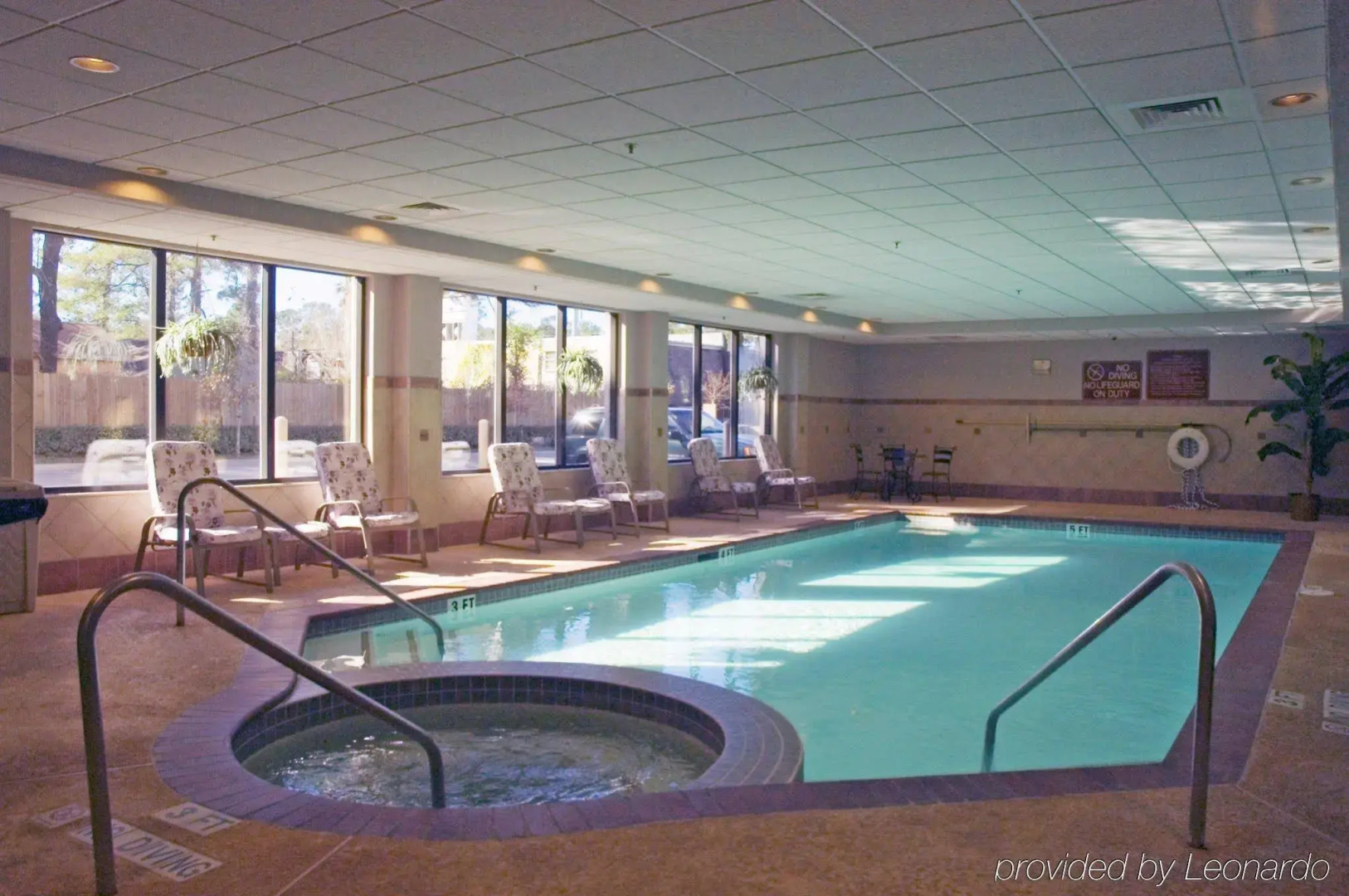 Holiday Inn Express & Suites Houston - Memorial Park Area by IHG