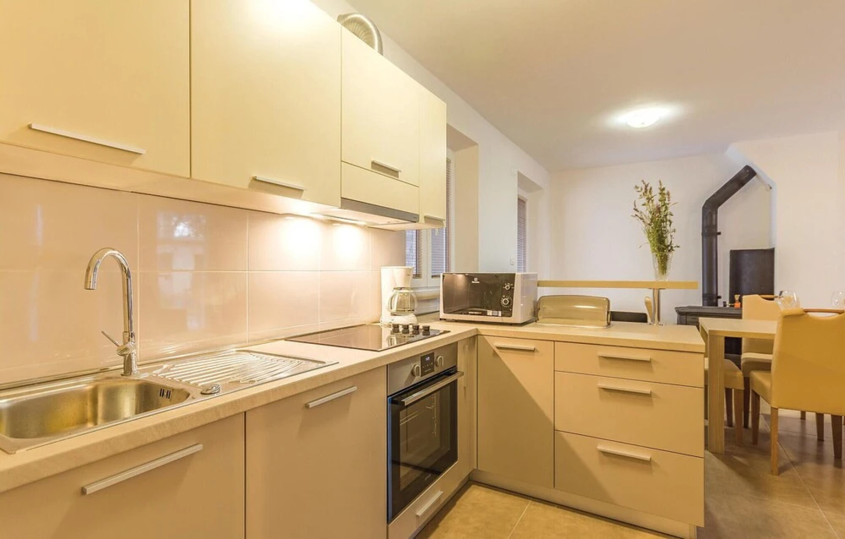 Amazing Home in Bratulici With Wifi and 2 Bedrooms