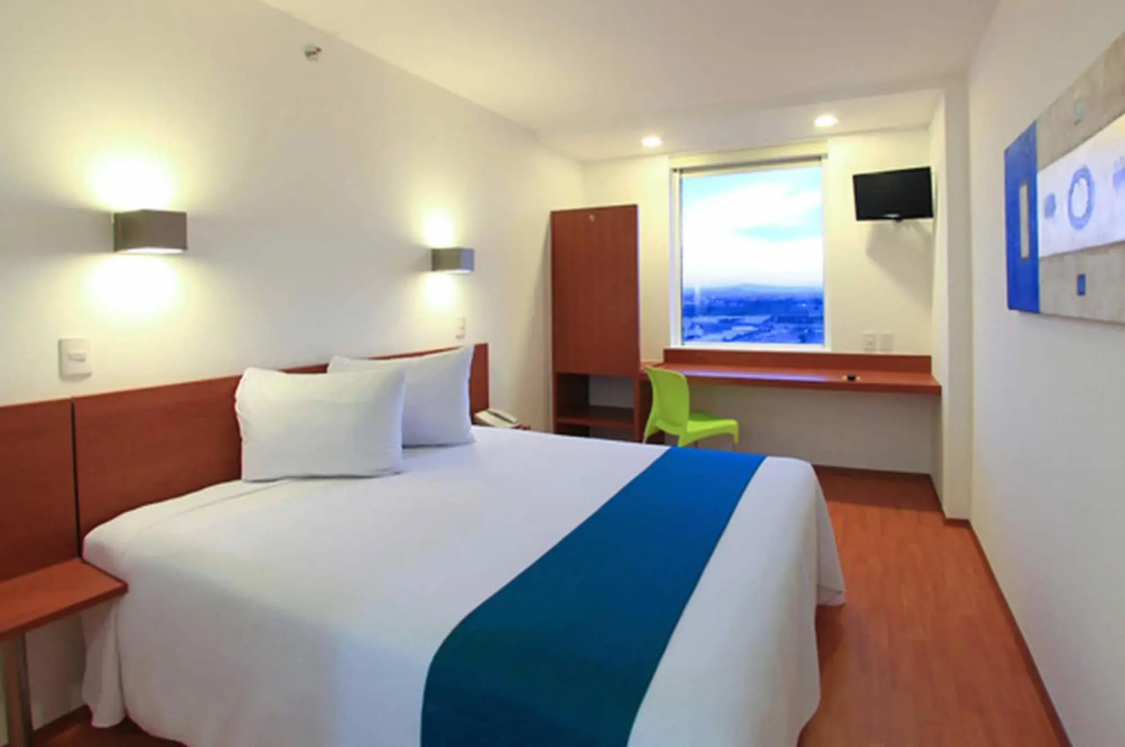 One Querétaro Aeropuerto Hotel