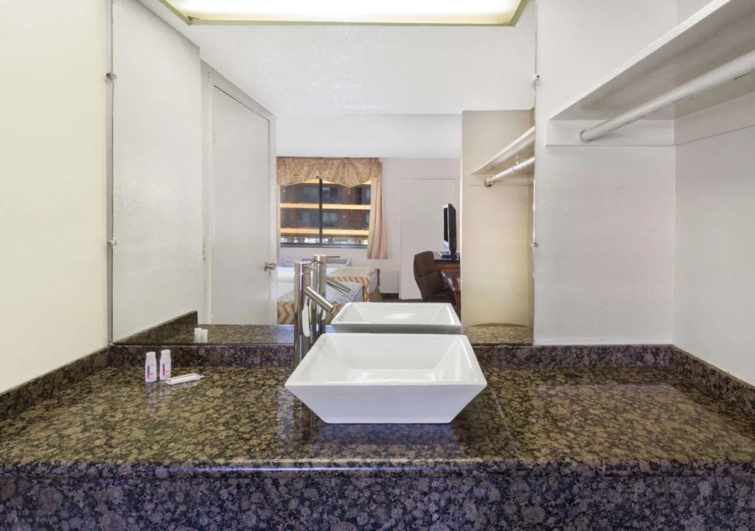 Travelodge by Wyndham Reno Downtown