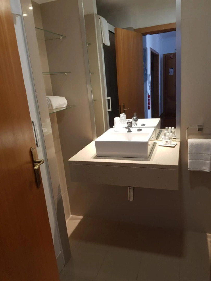 Travellers Pearl by Story Tellers