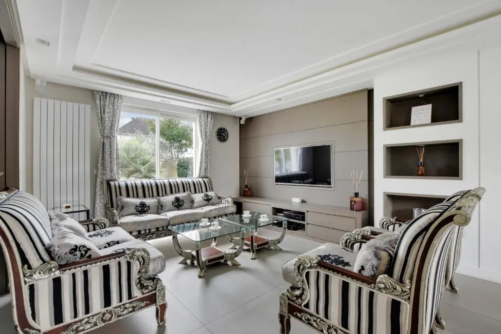 CMG Superbe maison 3BDR w jardin - 25 minutes de Paris