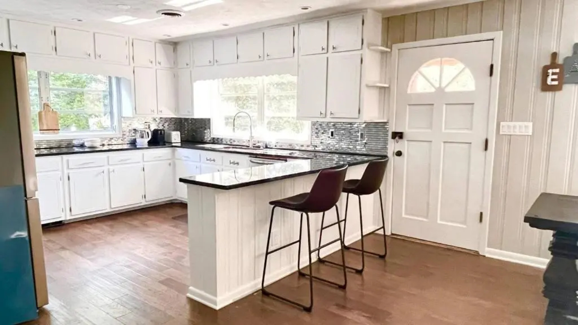 The Red Cottage-fantastic View-firepit-free Kayaks