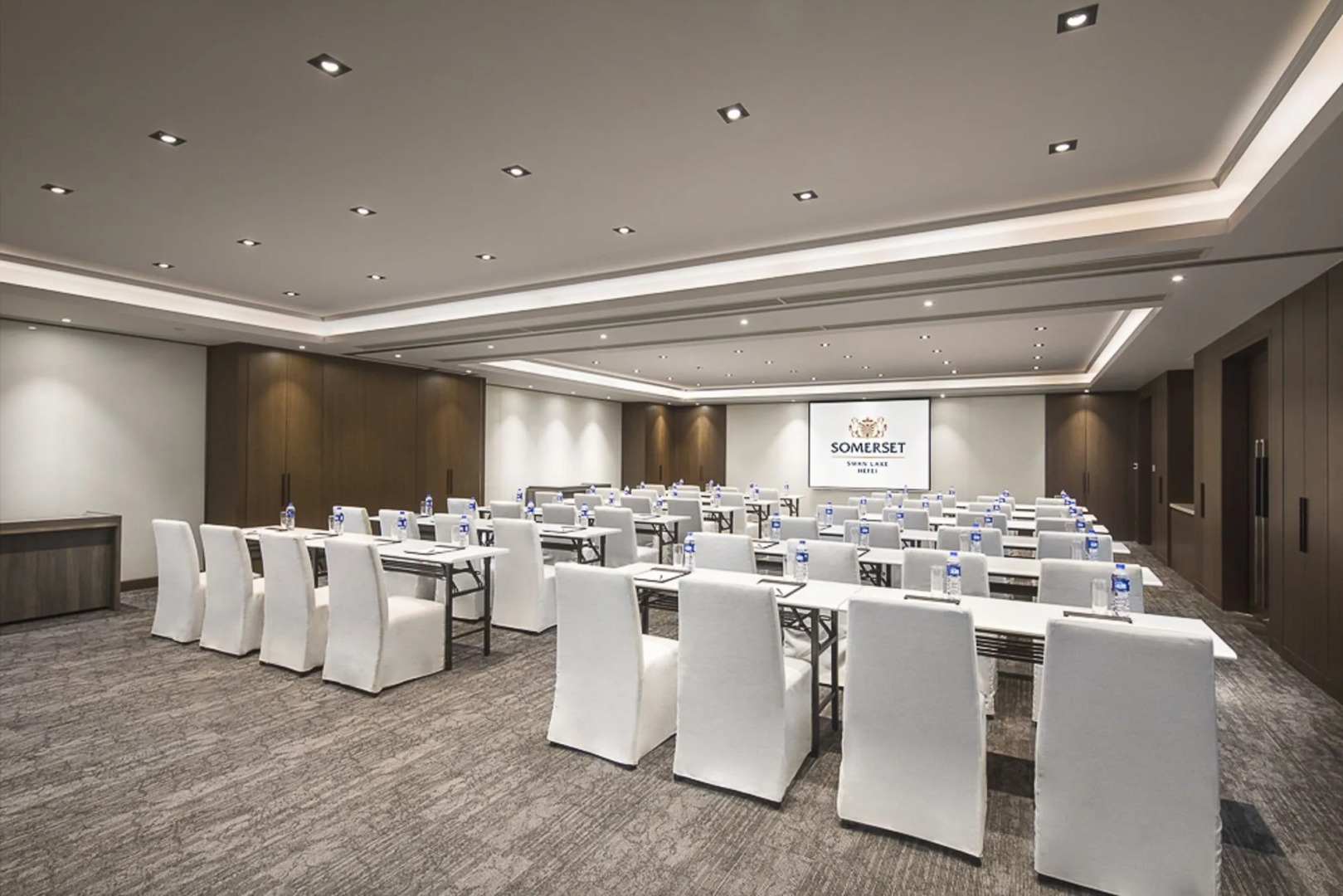 Somerset Swan Lake Hefei