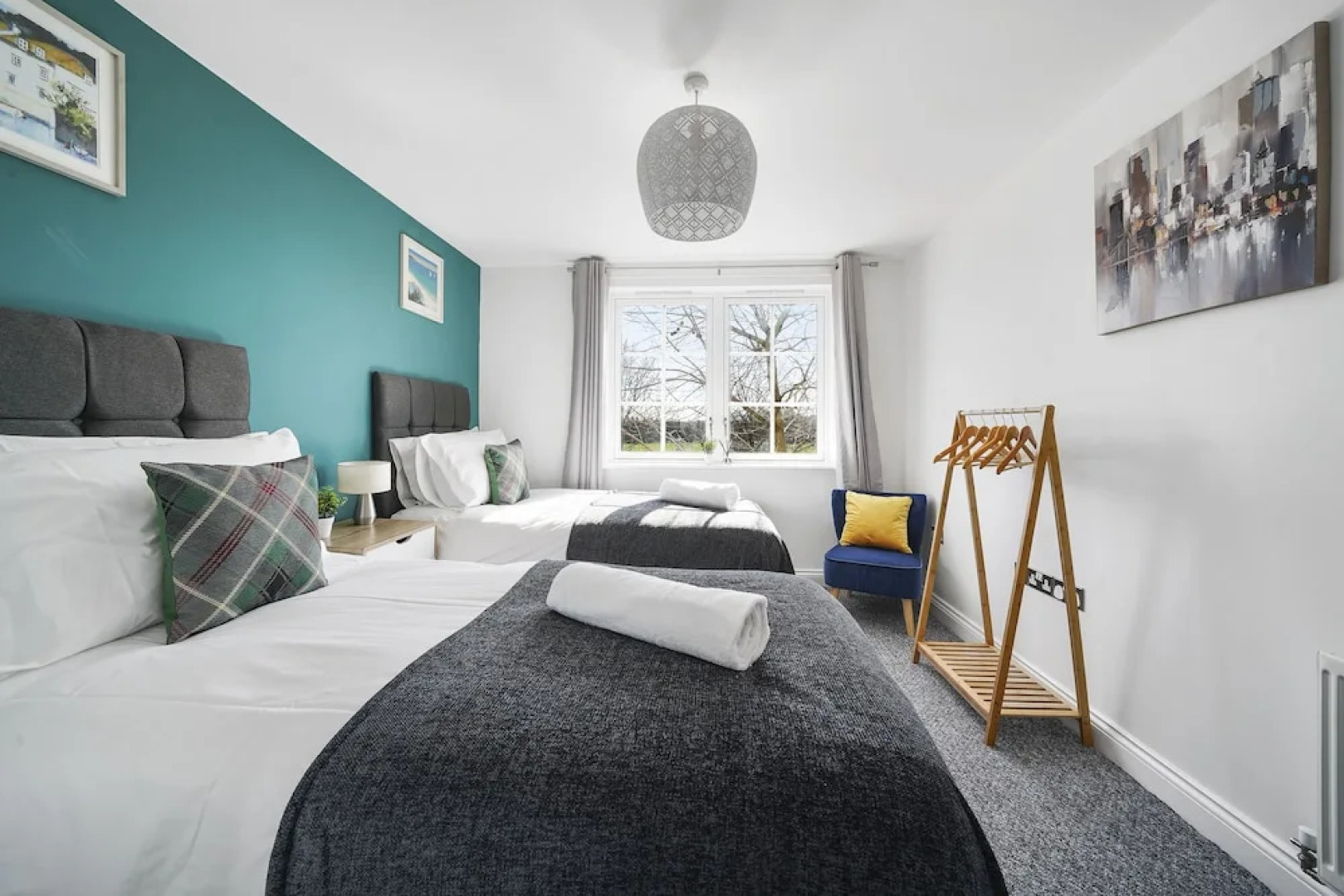 Modern Luxury 2 Bed Apartment 6 Guests En-Suite Netflix Wi-Fi