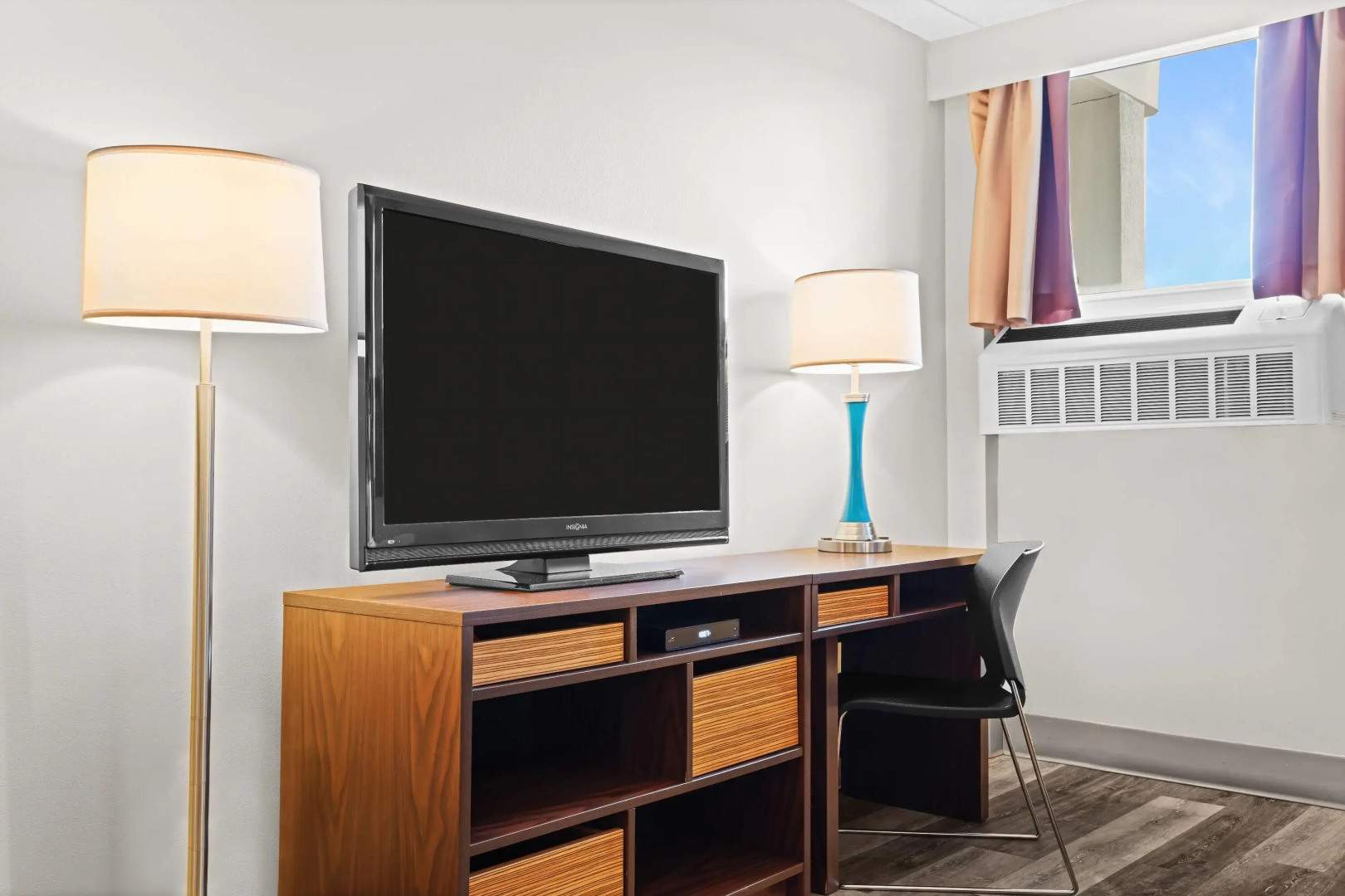 Super 8 by Wyndham Thunder Bay