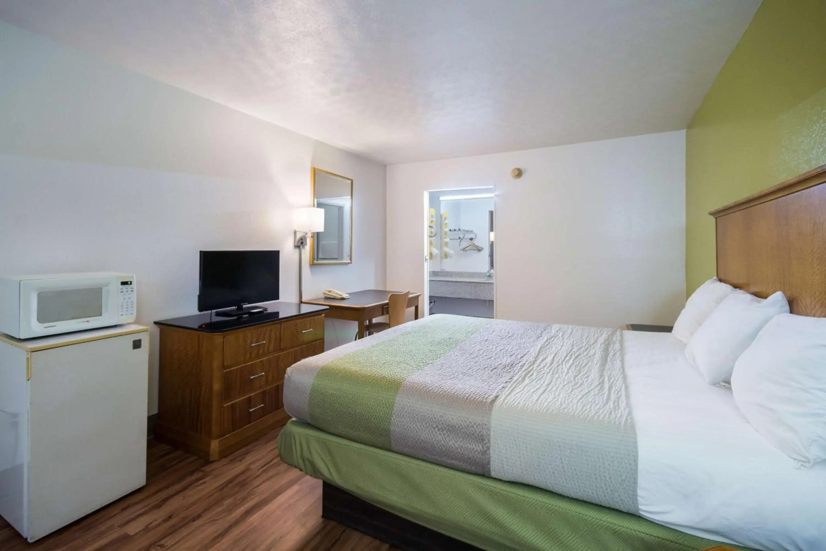 Motel 6 Parkersburg, WV