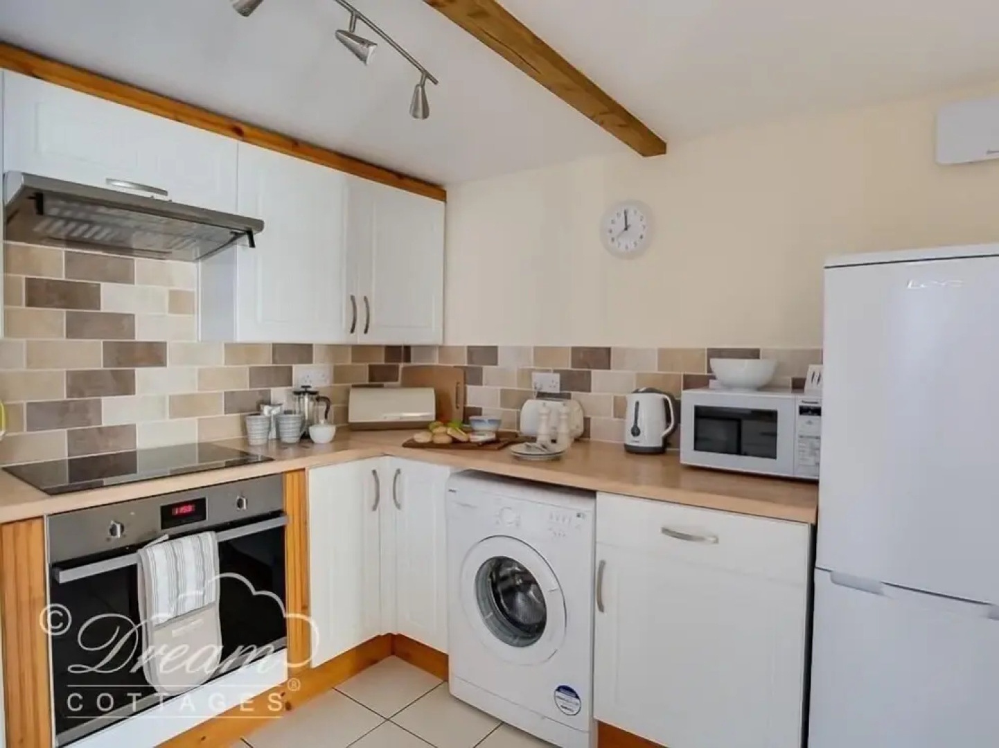 Ammonite Cottage, Portland